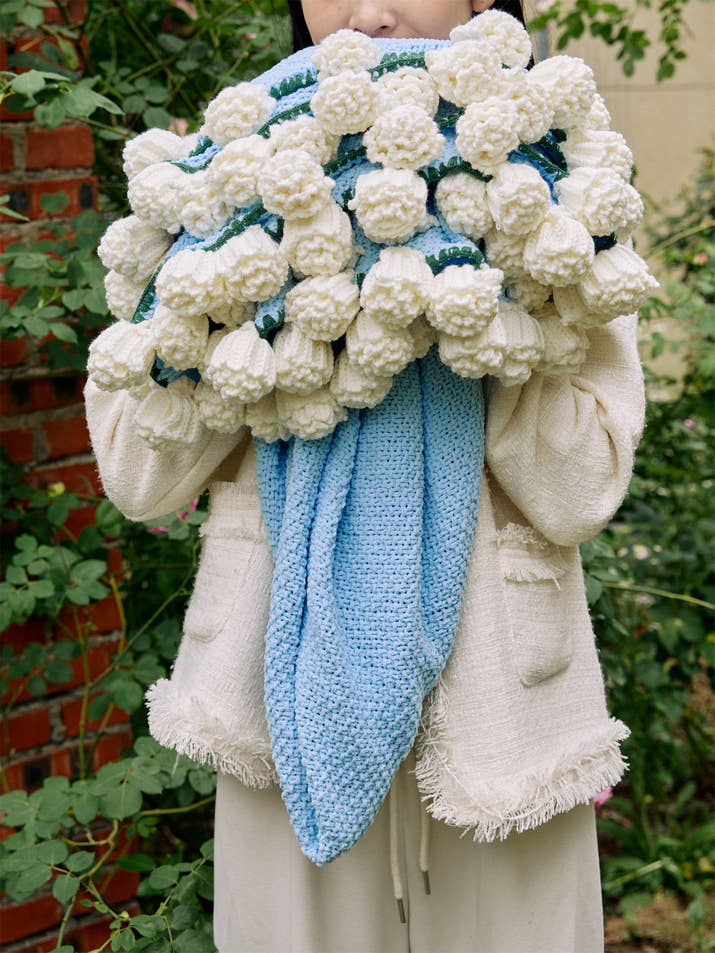 Lè Bouquet Blanket