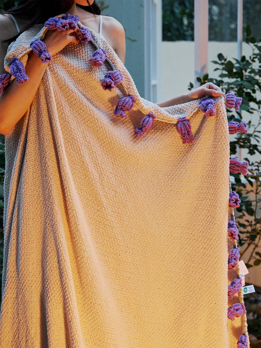 Lè Bouquet Blanket